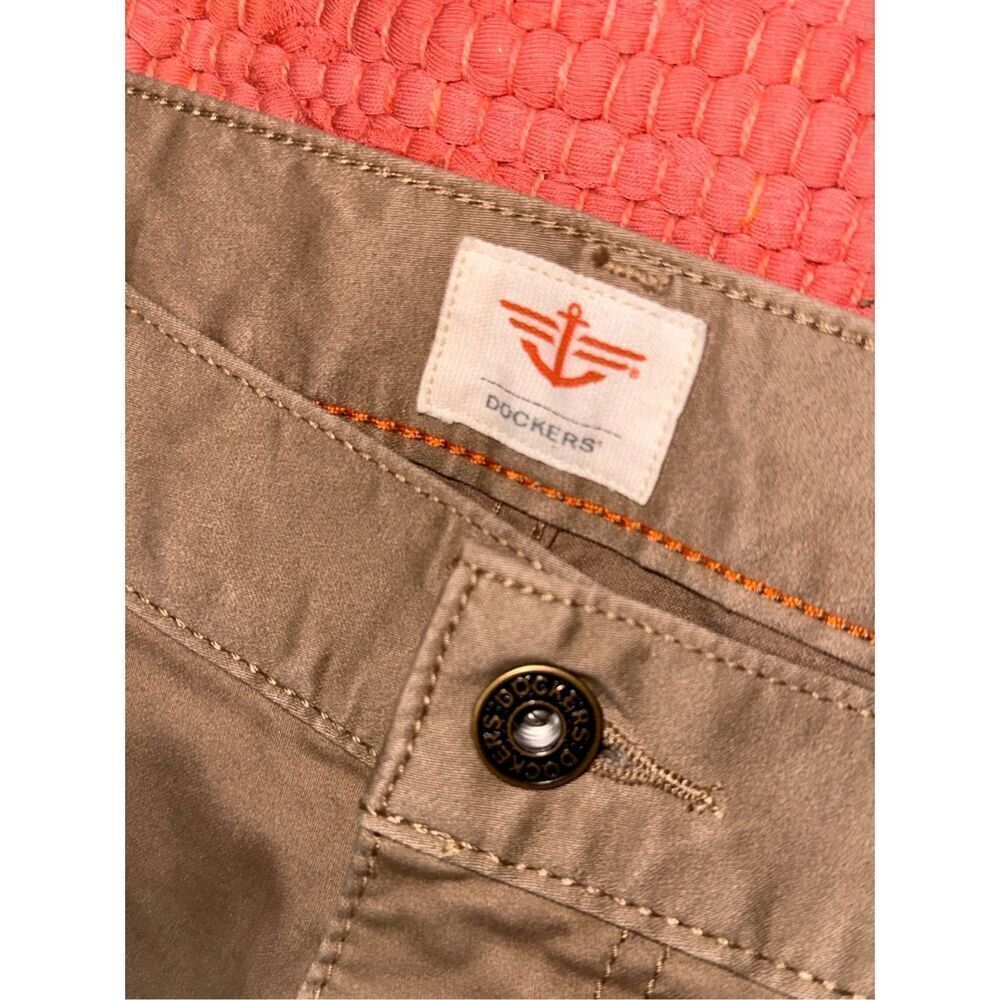 NEW WITH TAGS Pacific Collection Dockers 5 pocket straight fit Mens 38x30 RELAXE - Picture 10 of 10